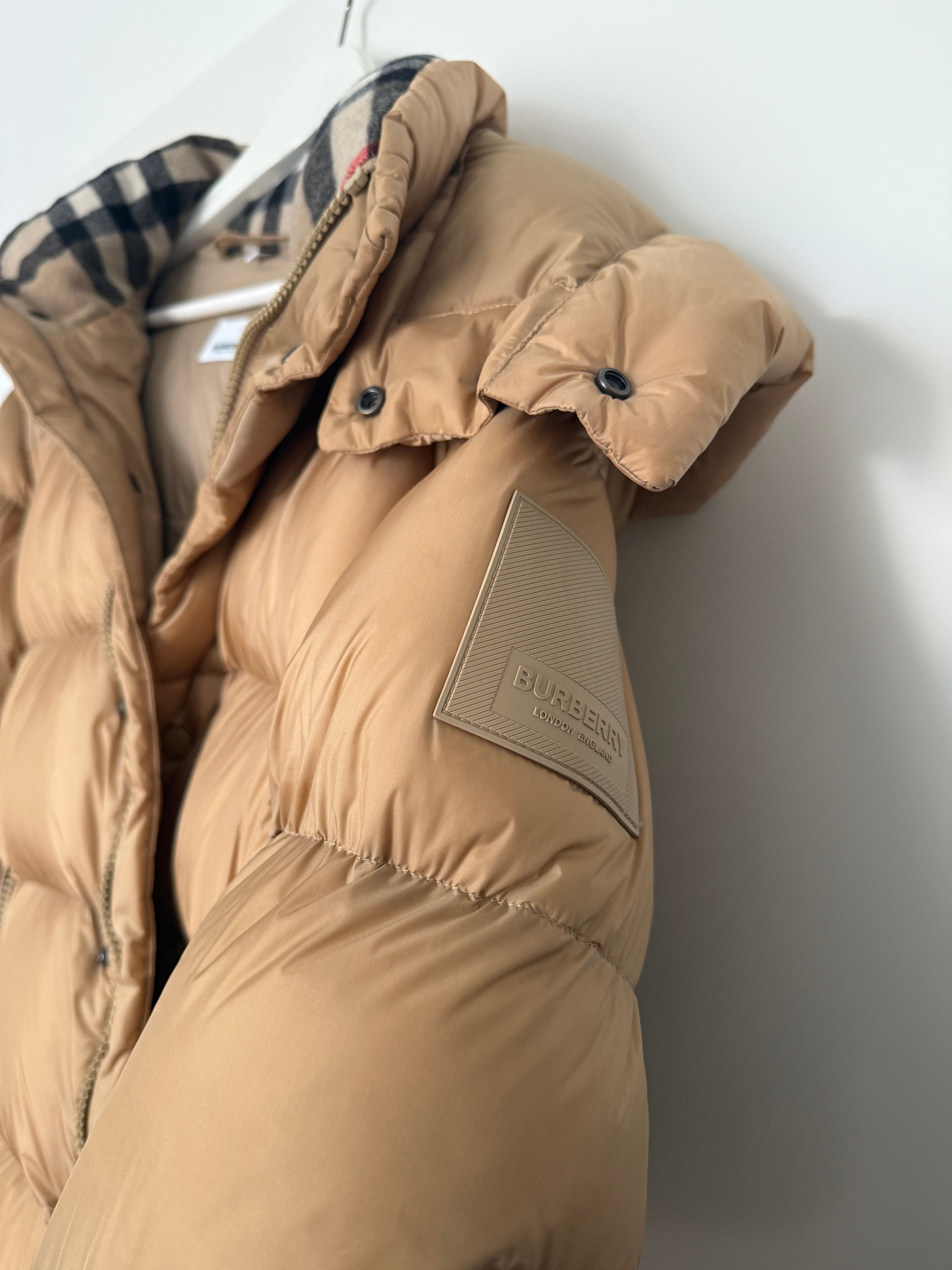 Burberry Detachable Sleeve Puffer Jacket